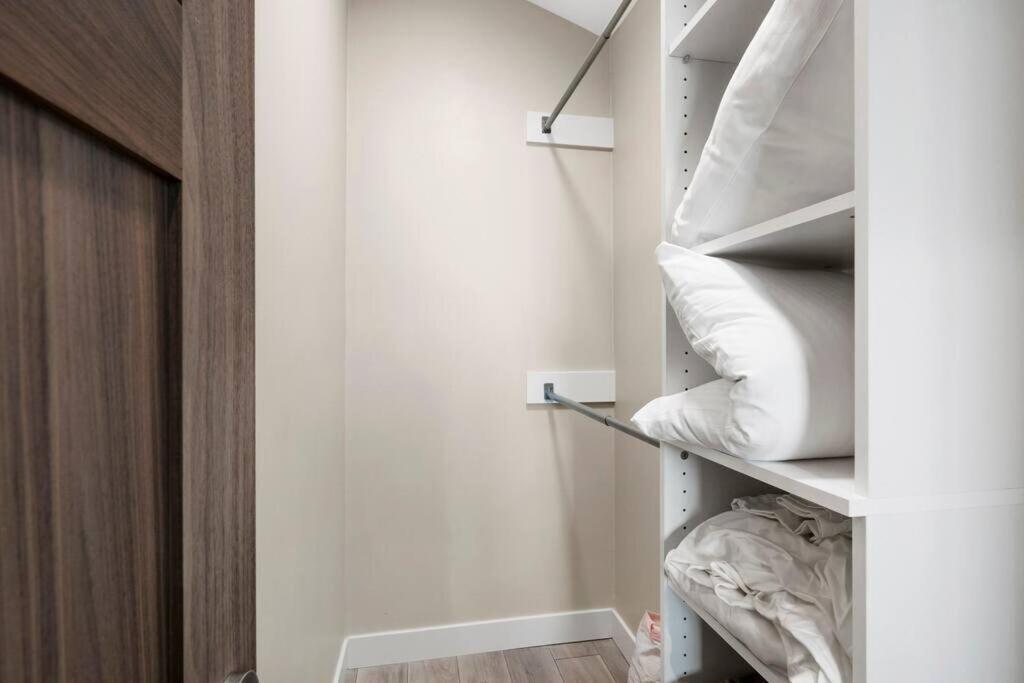The Zen Den - Your Luxury Vacay Awaits Apartment *