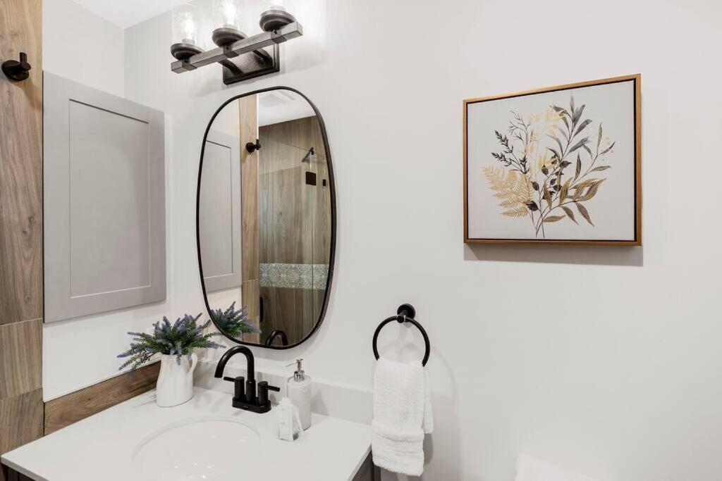 The Zen Den - Your Luxury Vacay Awaits